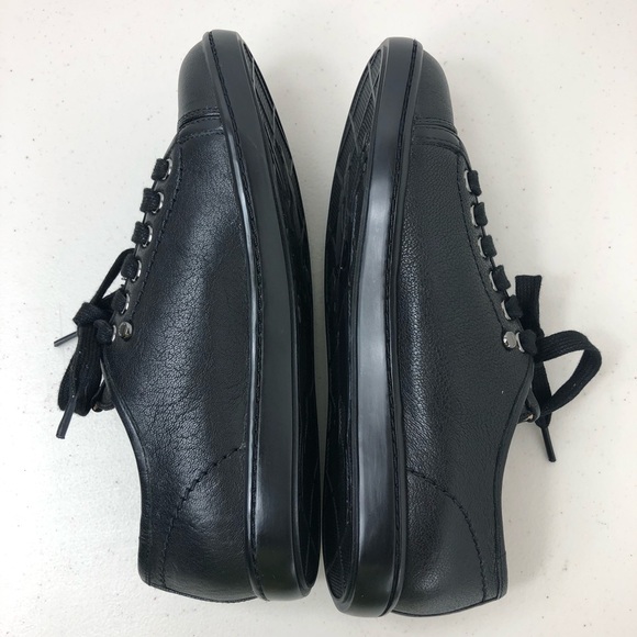 Longchamp black shoes with lace size 35 New - Picture 3 of 8